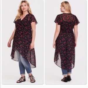 Torrid Black Red Floral high low top